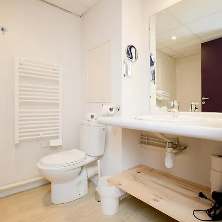 Grand Avec Climatisation, Balcon Proche Gare Centre Appartement