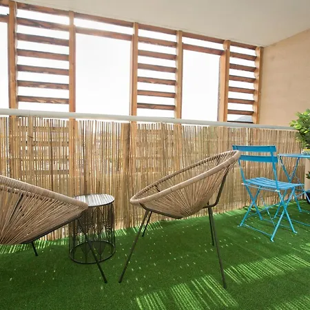 Grand Avec Climatisation, Balcon Proche Gare Centre * Lurdy